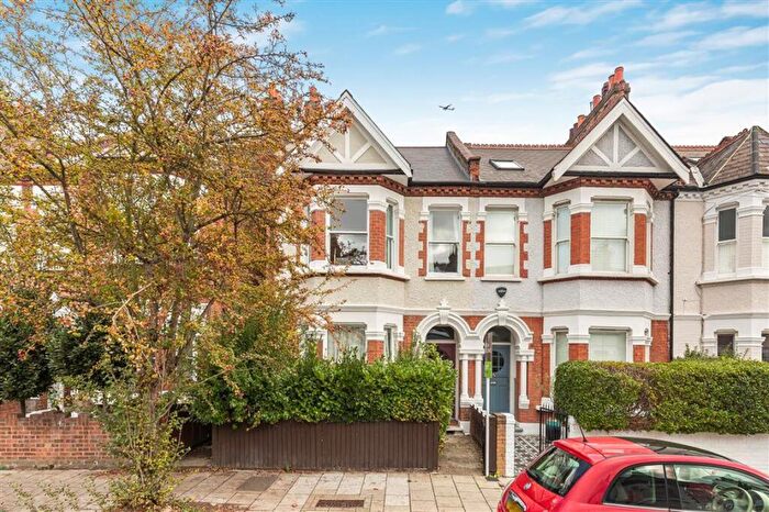 4 Bedroom House To Rent In Englewood Road, Balham, SW12