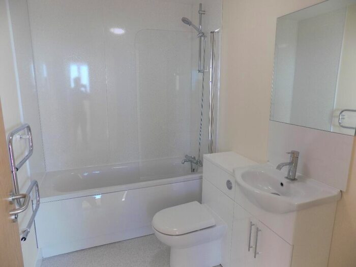 2 Bedroom Apartment To Rent In Castle Court, The Minories, Dudley, DY2