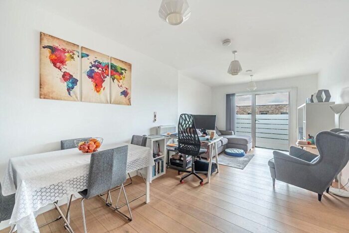 2 Bedroom Flat For Sale In Edgware Road, Colindale, London, NW9