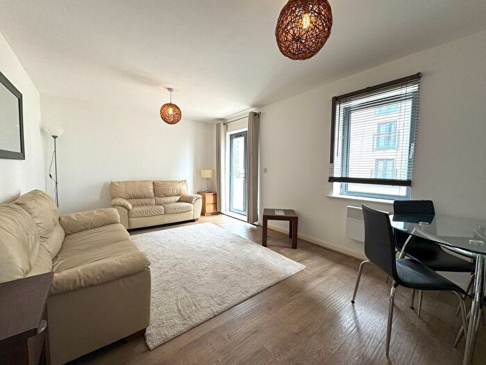 2 Bedroom Flat To Rent In St Christophers Court, Swansea, SA1