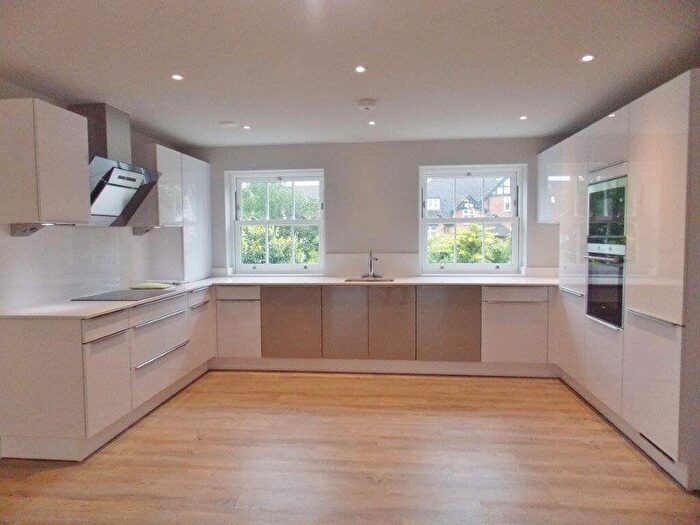 2 Bedroom Flat To Rent In Epping, CM16