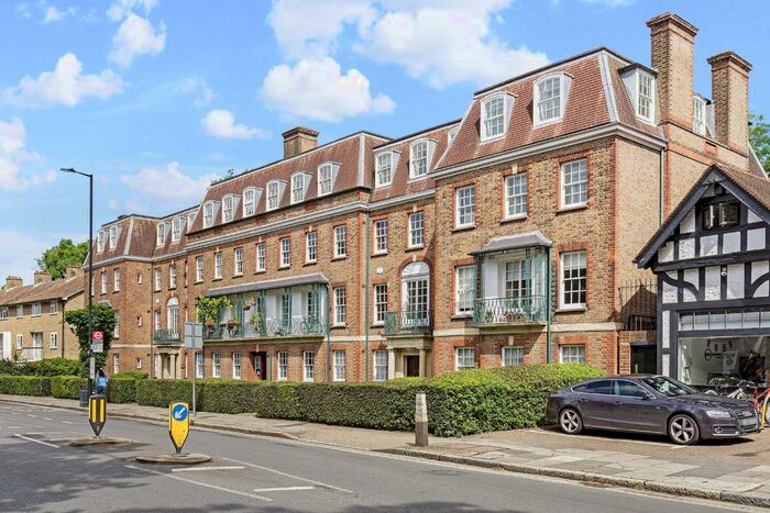 3 Bedroom Flat To Rent In Fortis Green, London, N2