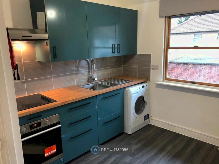 2 Bedroom Flat To Rent In Nowel Road, London, SW13