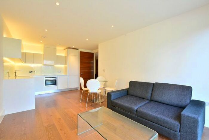1 Bedroom Flat To Rent In Wallace Court, Tizzard Grove, London, SE3