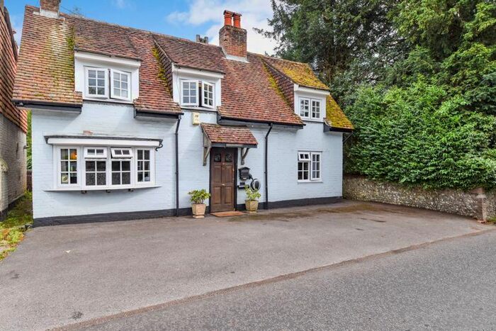 4 Bedroom Detached House For Sale In West Street, Hambledon, Waterlooville, PO7