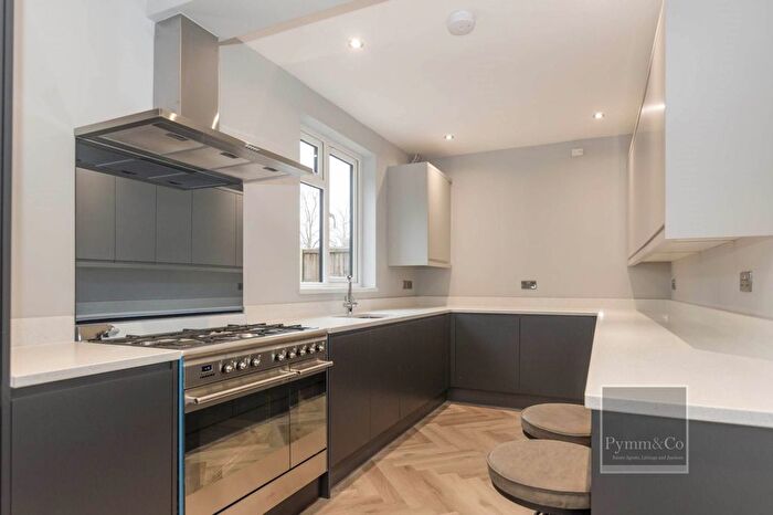 5 Bedroom Detached House For Sale In Earlham Road, Norwich, NR4