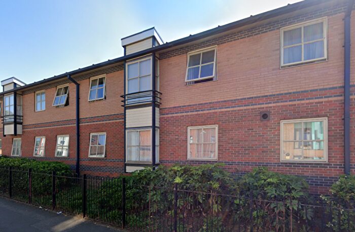 1 Bedroom Flat To Rent In Robert Street, Northampton, Northamptonshire, NN1