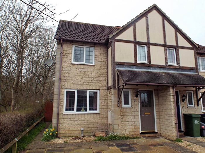 3 Bedroom End Of Terrace House To Rent In Catterick Close, Chippenham, SN14