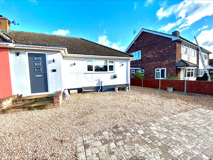 2 Bedroom Bungalow To Rent In Westfield, Clare, CO10