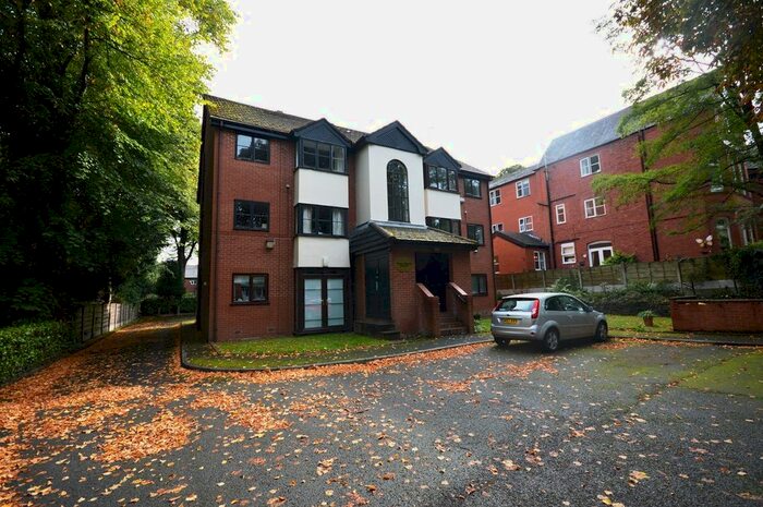 2 Bedroom Flat To Rent In Peel Moat Court, Peel Moat Road, Heaton Moor, SK4