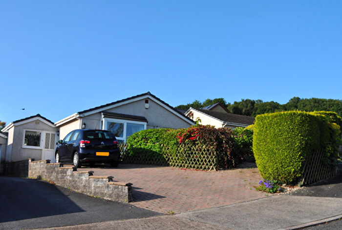 3 Bedroom Detached Bungalow For Sale In Golwg-y-mor Penclawdd Swansea, SA4