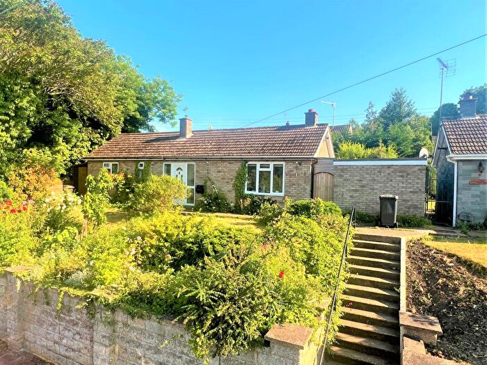 2 Bedroom Detached Bungalow For Sale In Main Street, Wilsford, Grantham, NG32