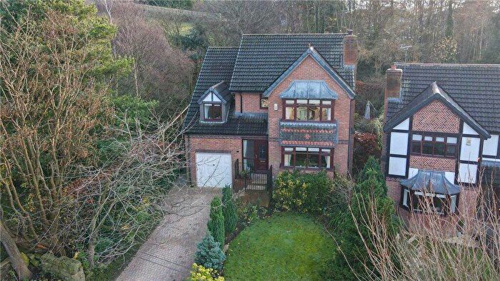 4 Bedroom Detached House For Sale In Spring View, Gildersome, Morley, Leeds, LS27