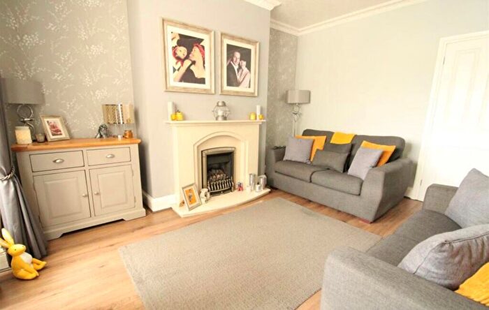 2 Bedroom End Of Terrace House To Rent In Westminster Road, Darlington, DL1