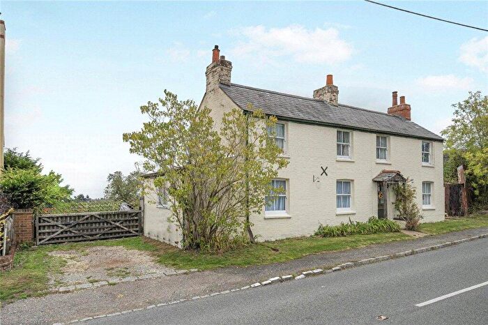 4 Bedroom Detached House For Sale In Lillingstone Road, Akeley, Buckinghamshire, MK18