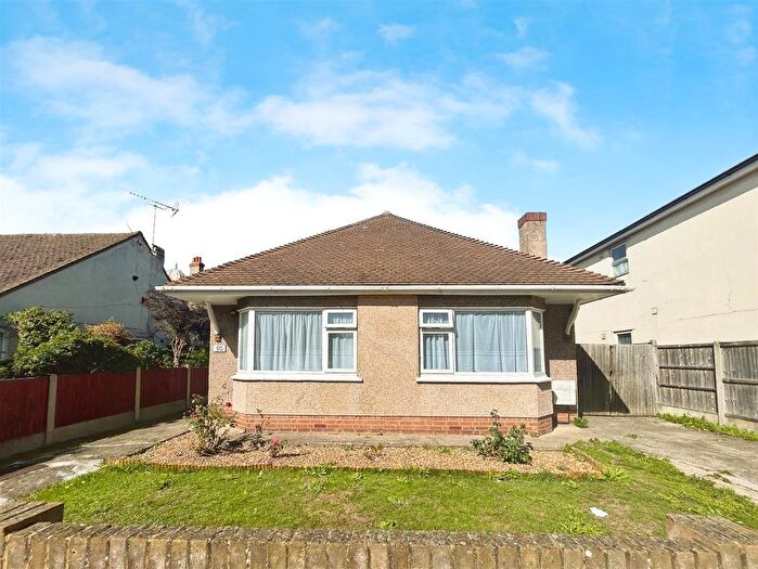 3 Bedroom Detached Bungalow To Rent In Sea Street, Herne Bay, CT6