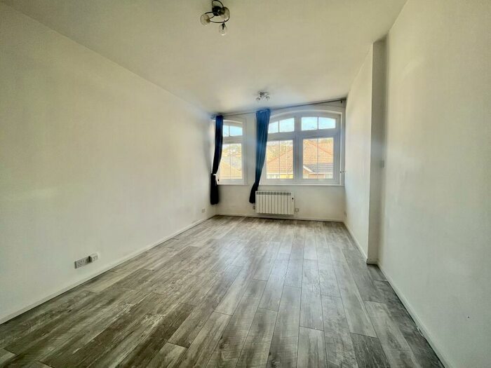 1 Bedroom Flat To Rent In Lorne Park Road, Bournemouth, BH1