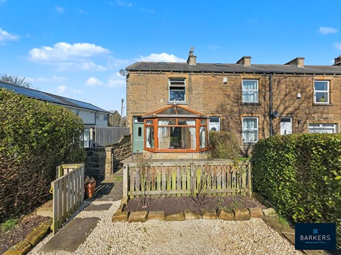 2 Bedroom End Of Terrace House For Sale In Amblerthorne, Birkenshaw, BD11