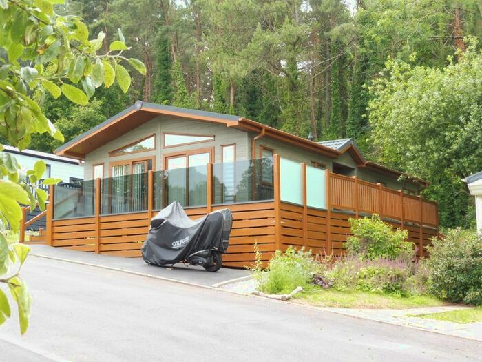 2 Bedroom Park Home For Sale In Watchet, TA23