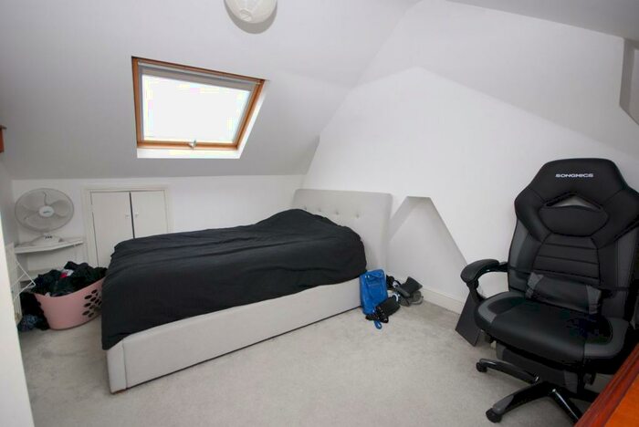2 Bedroom Flat To Rent In Denmark Road, Camberwell, London, SE5
