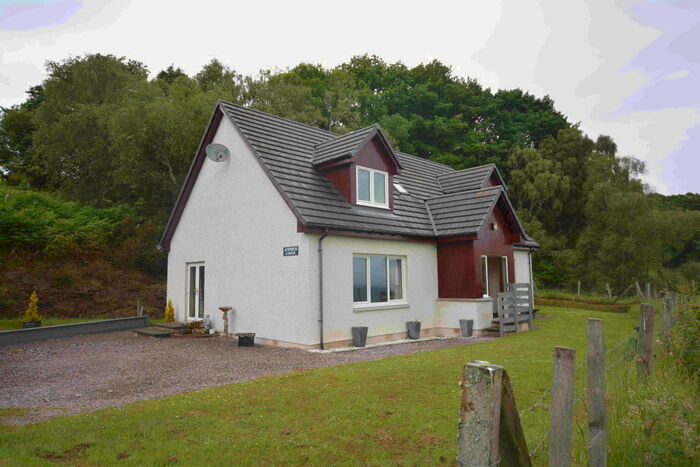 3 Bedroom Detached House To Rent In Annies Lodge, Bunloit, Drumnadrochit, Inverness, IV63