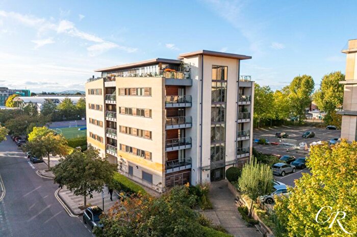 3 Bedroom Apartment For Sale In St James South, Jessop Avenue, GL50