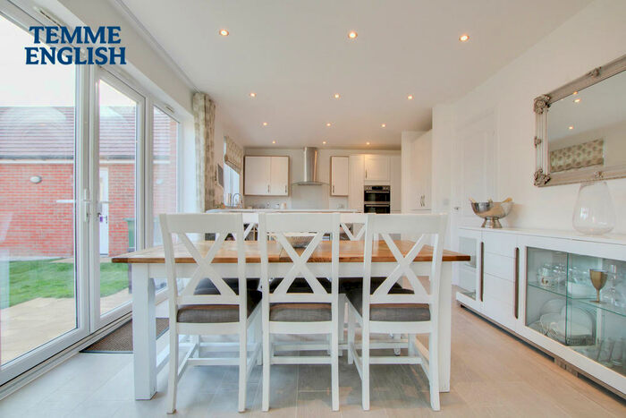 4 Bedroom Detached House For Sale In Parker Drive, Dry Street, Langdon Hills, SS16