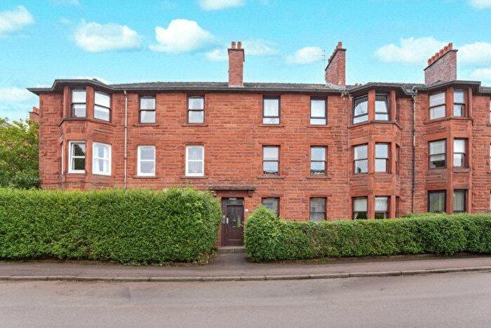 3 Bedroom Flat For Sale In Barlogan Avenue, Cardonald, Glasgow, G52