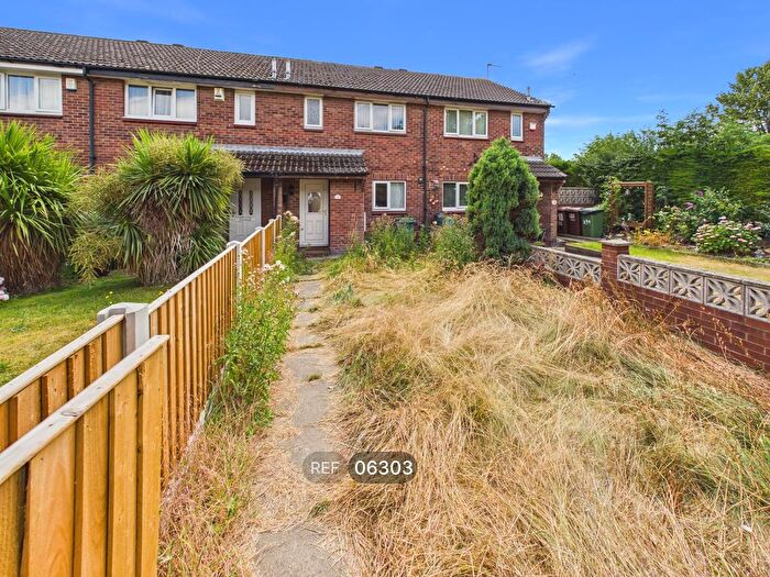 3 Bedroom Terraced House To Rent In Pollards Fields, Ferrybridge, Knottingley, West Yorkshire, WF11