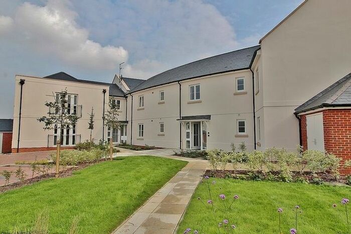 2 Bedroom Flat To Rent In Carey Lane, Waterlooville, PO7