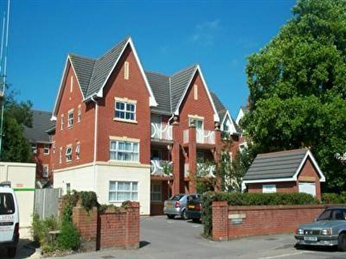 1 Bedroom Apartment To Rent In Twyford House, Hulse Road, SO15