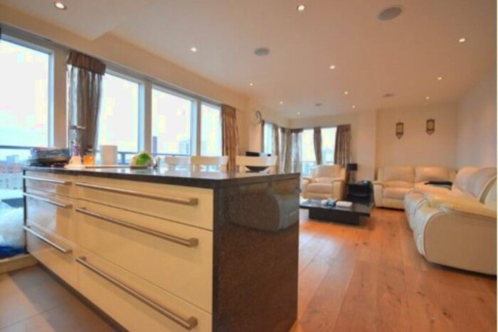 2 Bedroom Flat To Rent In Heritage Avenue, London, NW9