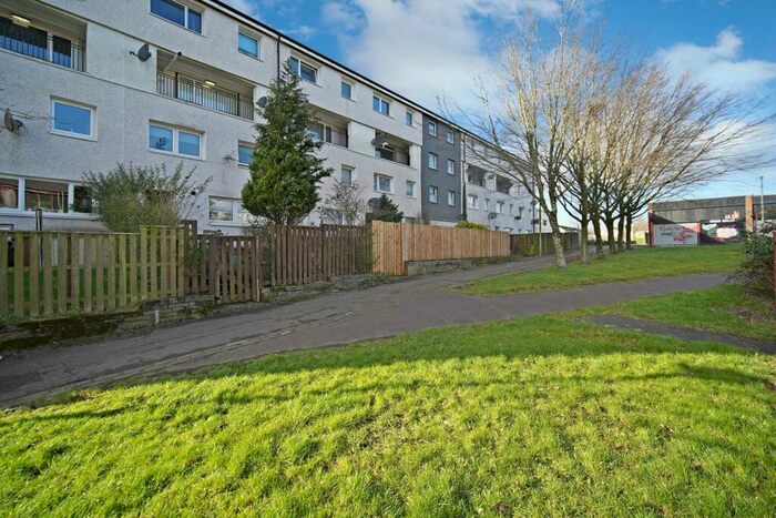 3 Bedroom Apartment To Rent In Wilson Avenue, Linwood, PA3