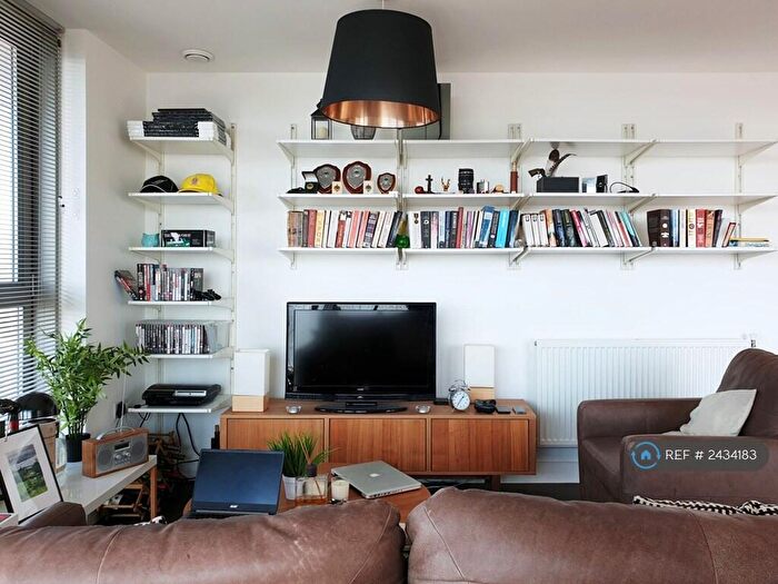 2 Bedroom Flat To Rent In Sienna Alto, London, SE13