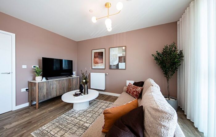 1 Bedroom Flat For Sale In "The Aspen" At High Streee, Southall, UB1