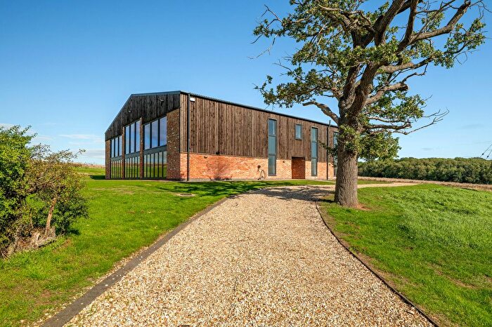 5 Bedroom Detached House For Sale In Springwood Farm, Upton, NG23