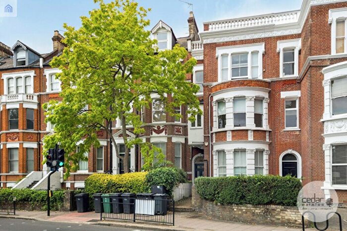 Flat To Rent In West End Lane, West Hampstead, NW6