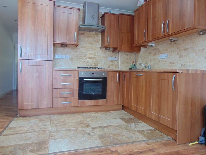 2 Bedroom Flat To Rent In Gilfrid Close, Uxbridge UB8