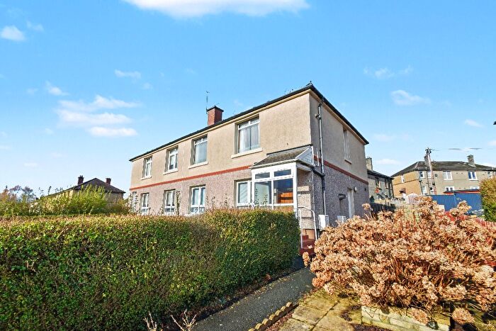 2 Bedroom Flat For Sale In Paisley Road West, Cardonald, Glasgow, G52