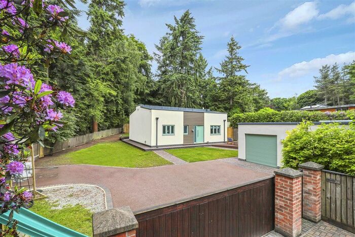 2 Bedroom Detached Bungalow For Sale In Newstead Abbey Park, Nottinghamshire, NG15