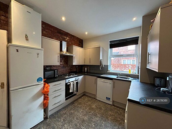 4 Bedroom Terraced House To Rent In Moseley Road, Fallowfield, Manchester, M14
