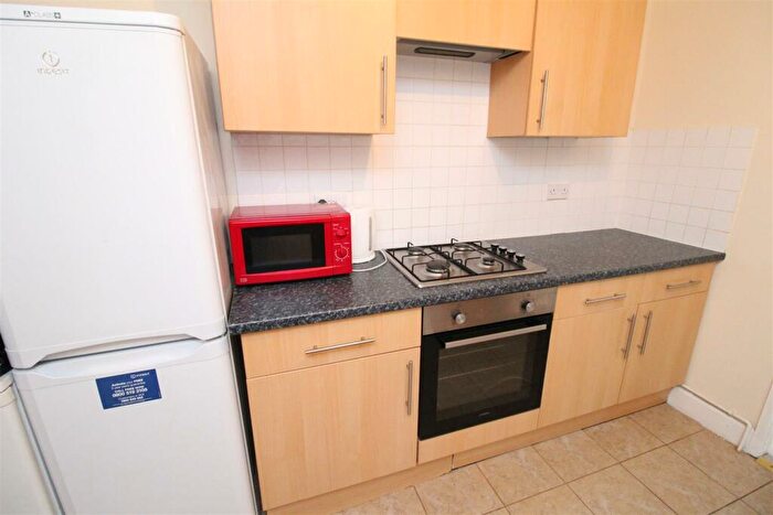 5 Bedroom Terraced House To Rent In Forster Road, Southampton, SO14