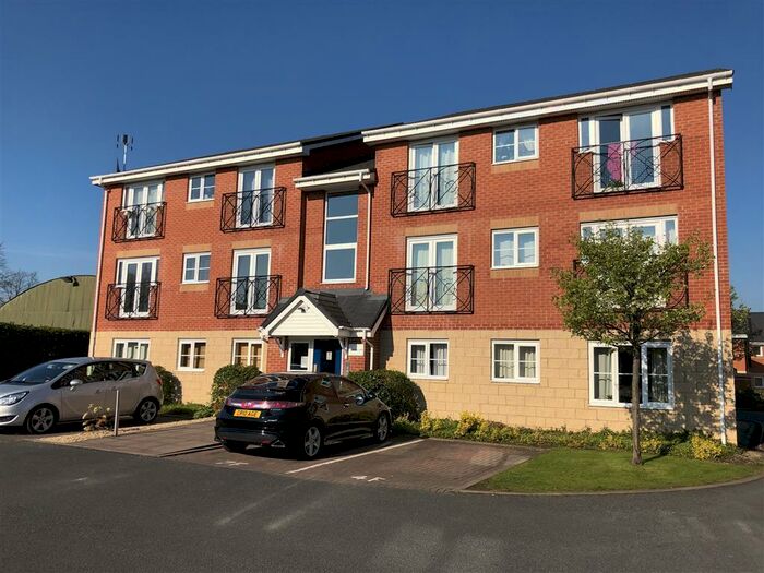 2 Bedroom Apartment To Rent In Macarthur Way, Stourport-On-Severn, DY13