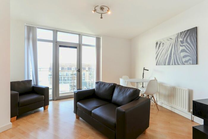 1 Bedroom Flat To Rent In Dwyer House, Fulham, London, SW6