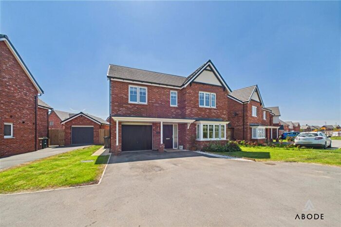 4 Bedroom Detached House For Sale In Peridot Close, Newhall, Swadlincote, DE11