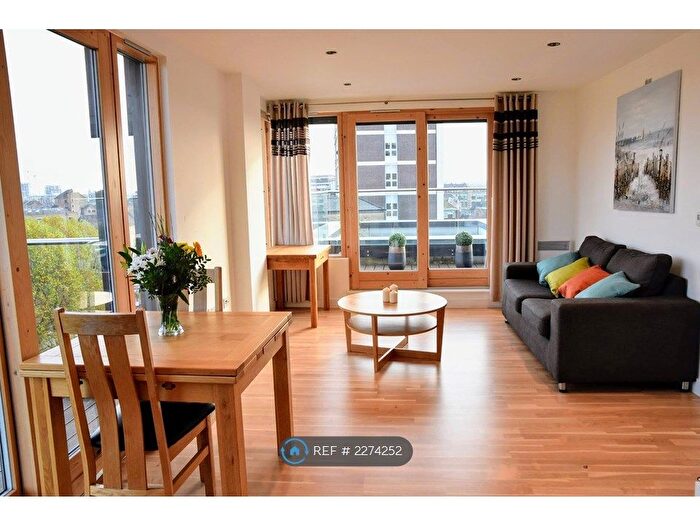 1 Bedroom Flat To Rent In Cobblestone Square, London, E1W