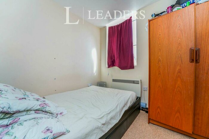 2 Bedroom Apartment To Rent In Chelsea Court, Southgate Street, GL1