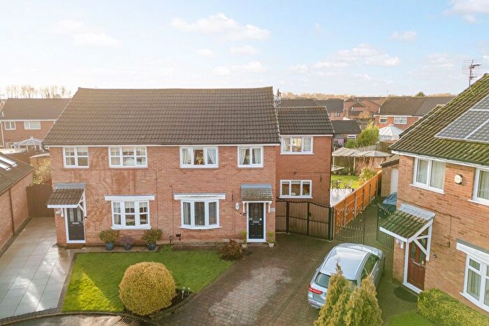 4 Bedroom Semi Detached House For Sale In Whernside, Widnes, WA8