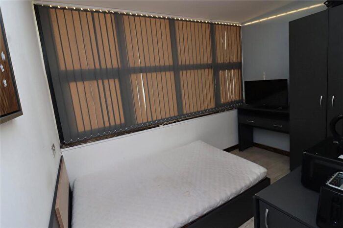 1 Bedroom Flat To Rent In Borough Road, Sunderland, Tyne And Wear, SR1