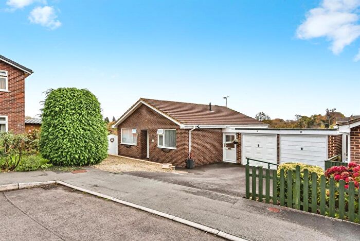 3 Bedroom Bungalow For Sale In Damask Way, Warminster, BA12